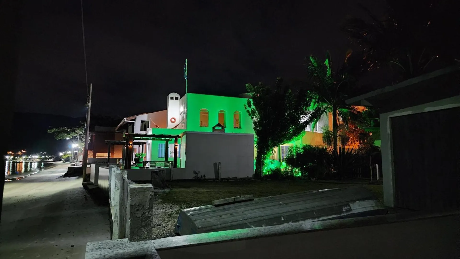 ゴヴェルナドール・セウソ・ラーモス Casa Gregaヴィラ