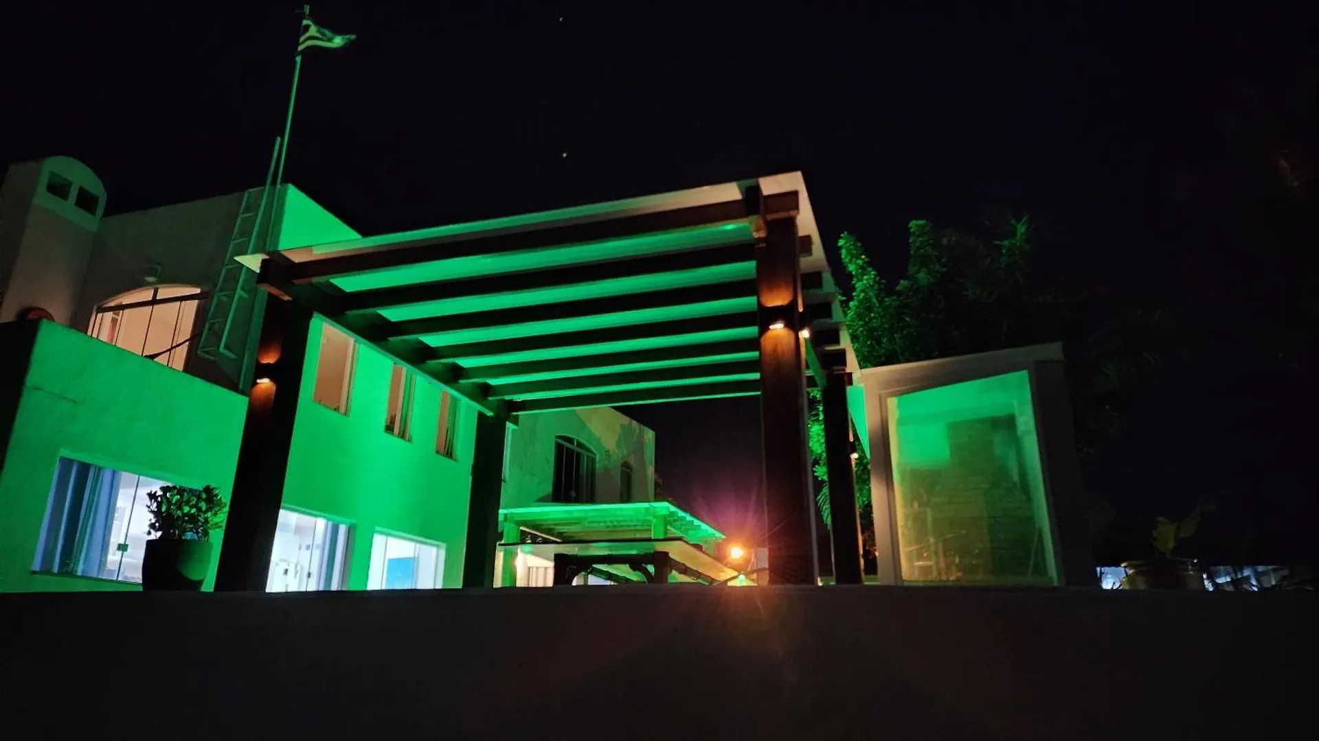 ゴヴェルナドール・セウソ・ラーモス Casa Gregaヴィラ 0*,  ブラジル